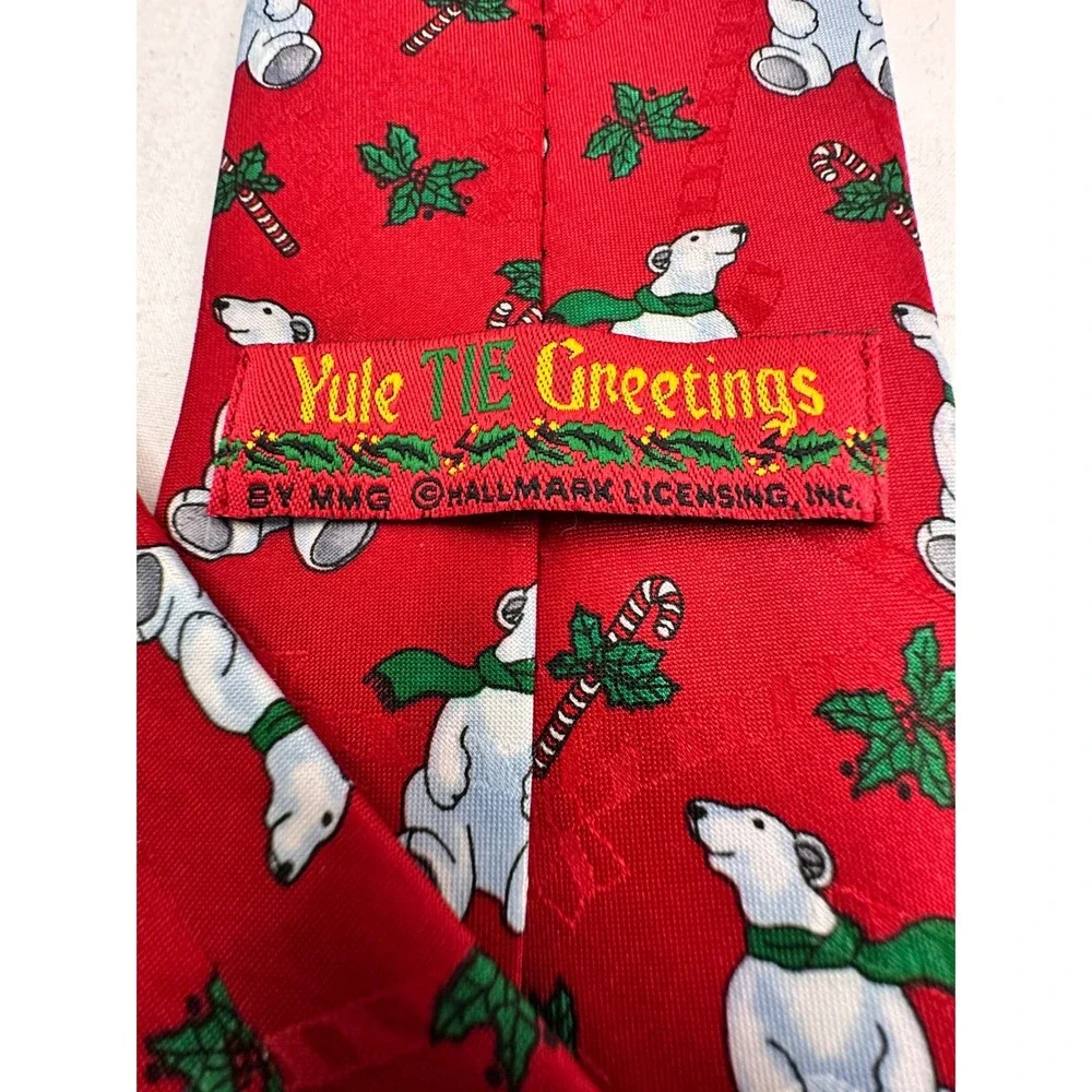 Hallmark Licensg Inc Polar‎ Bear Candy Cane Christmas Holiday Red Tie necktie